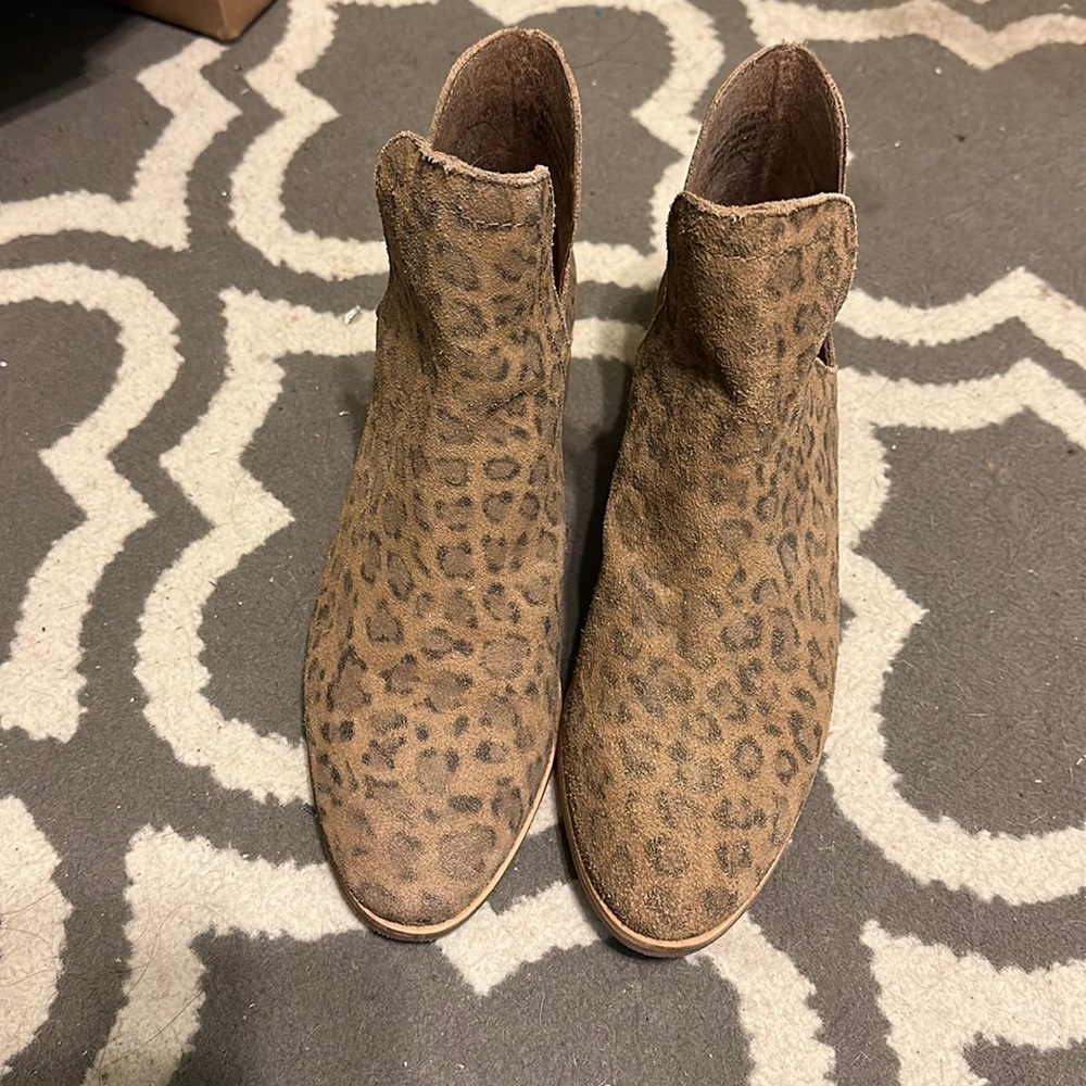 Matisse leopard print booties